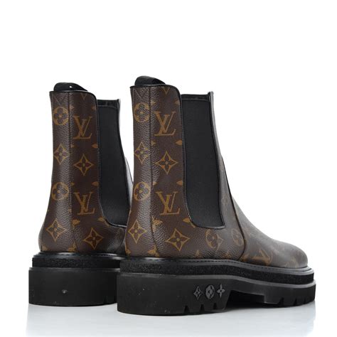 louis vuitton chelsea boots price.